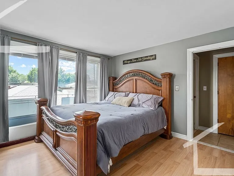 91 Silver Lake Ave #2 — Photo 6