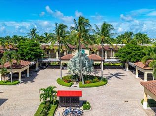 985 Sandpiper ST #I201, NAPLES, FL 34102