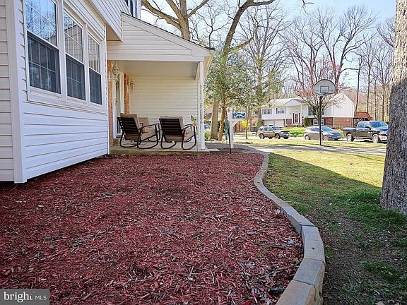 5th image of 4018 Greenmount Dr