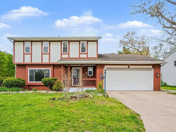 50985 Sturdy Oak Ln, Granger, IN 46530