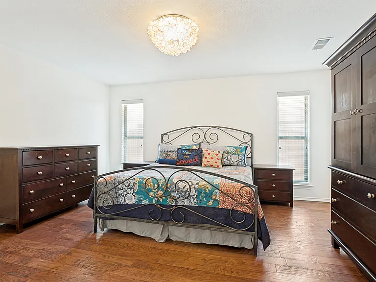 1005 De Pauw Dr — Photo 14
