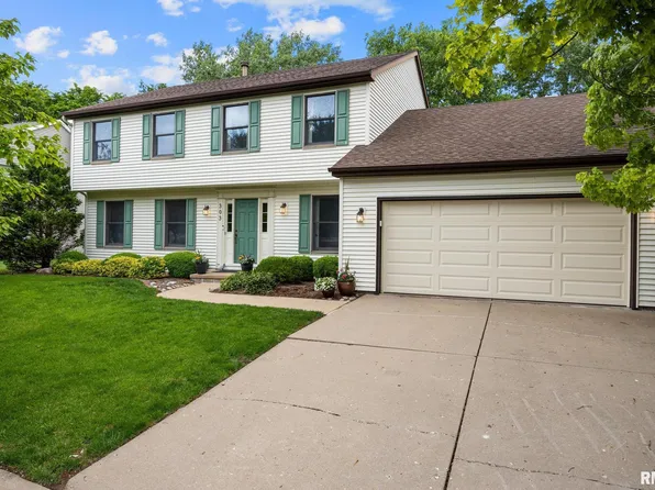 303 W Aspen Way, Peoria, IL 61614