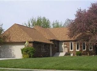 1137 Azalea Dr, Munster, IN 46321