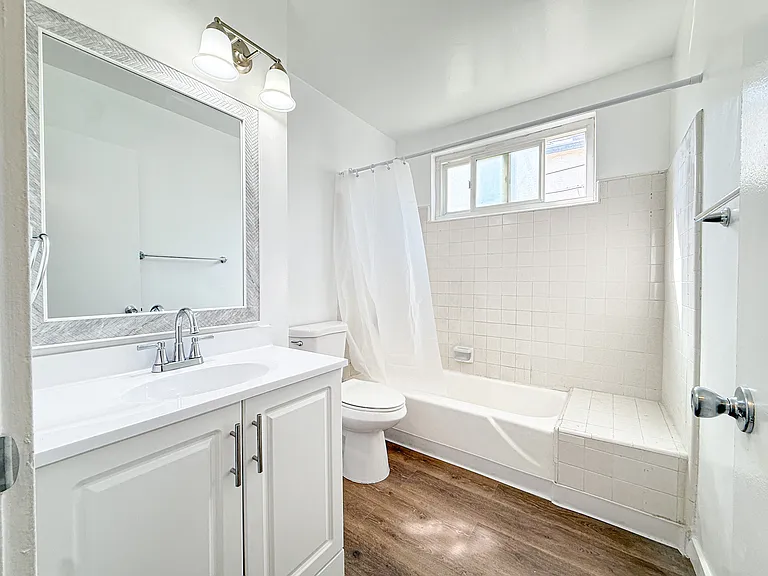 625 E Verdugo Ave #F — Photo 13