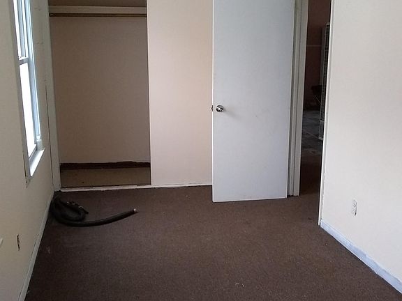4th image of 134 Lake Ave #1