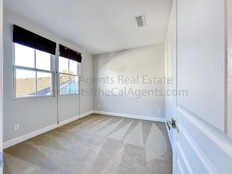 1190 Taraya Ter — Photo 15
