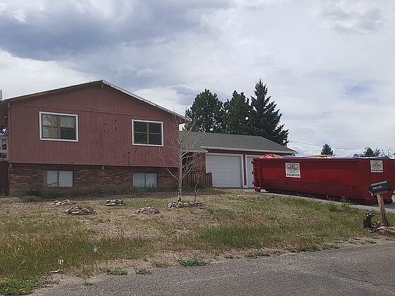 Needs exterior paint