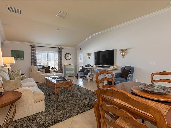 5th image of 9373 Via Piazza Ct