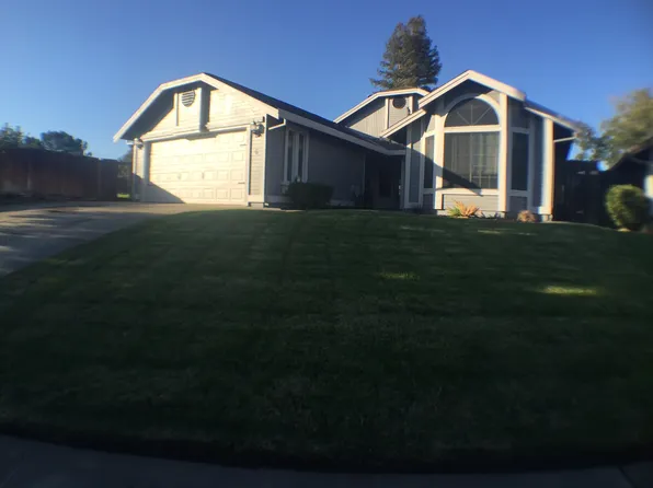 6 Crystal Brook Ct, Sacramento, CA 95838