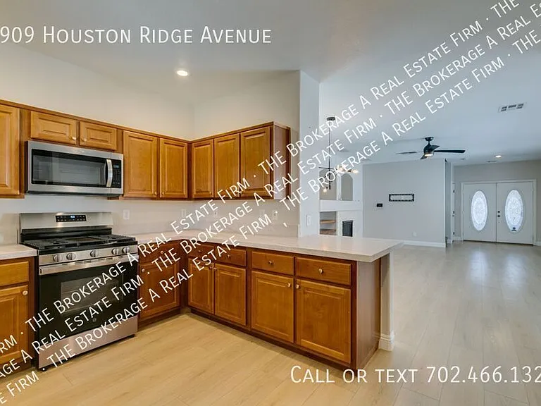 8909 Houston Ridge Ave — Photo 23