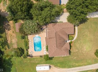 163 Cobblestone Cv, Sharpsburg, GA 30277