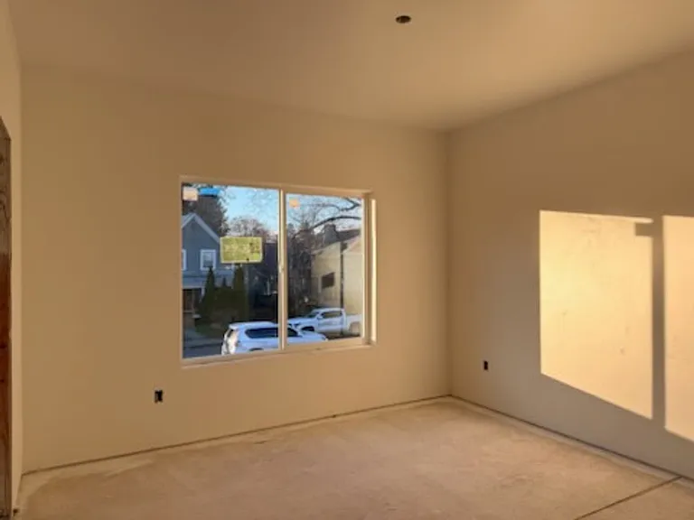 1138 N 7th St — Photo 9