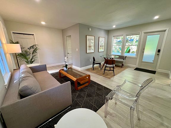 2nd image of 6030 N Bayshore Dr #3