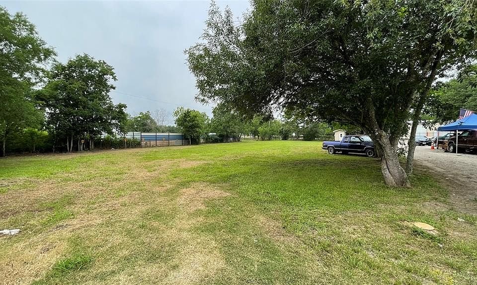 1st image of 17501 County Road 116