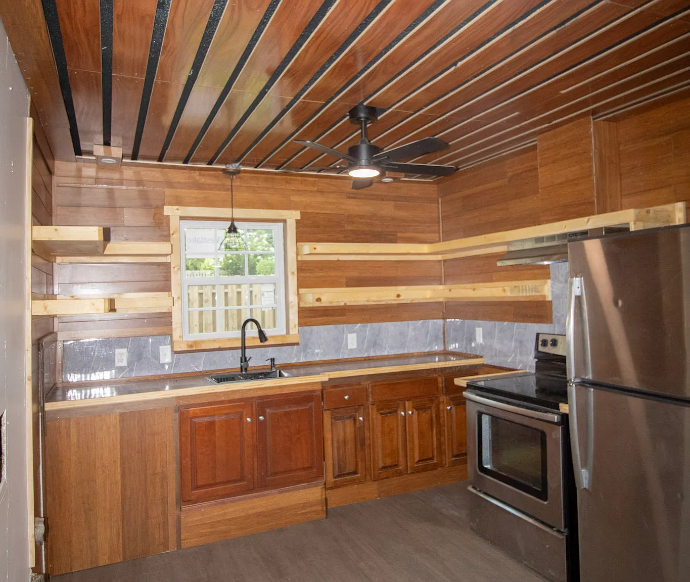 20 East Jones Avenue - D — Photo 2