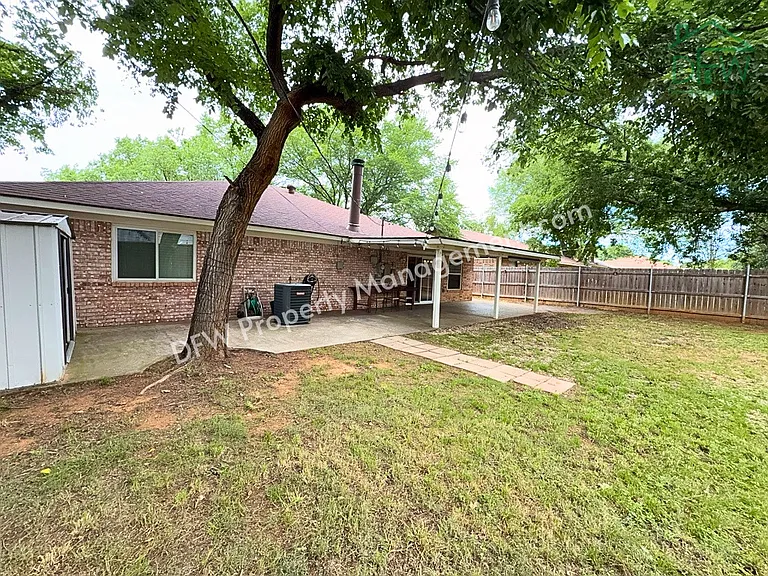 6415 Elm Springs Dr — Photo 29