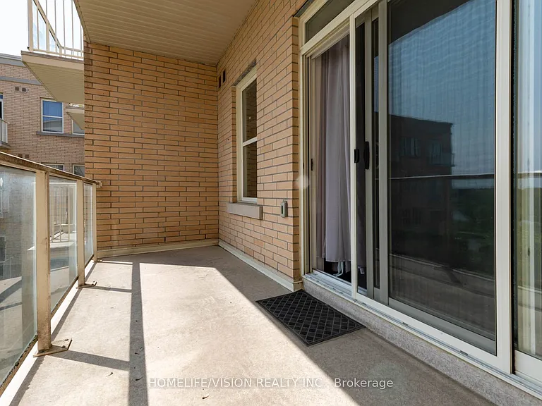 28 Prince Regent St #332 — Photo 23