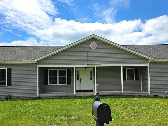 2nd image of 300 Park Rd