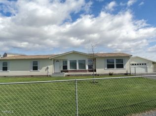 8519 N Wenas Rd, Selah, WA 98942