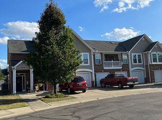 102 Parkside Dr, Florence, KY 41042