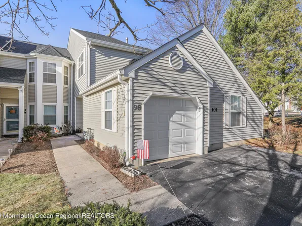 98 Pagoda Lane, Freehold, NJ 07728