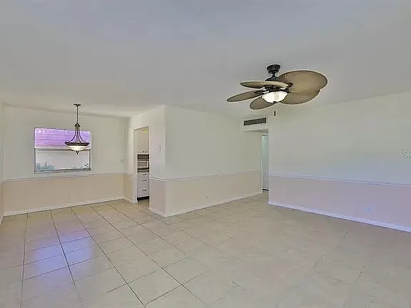 202 Bedford Trl — Photo 5