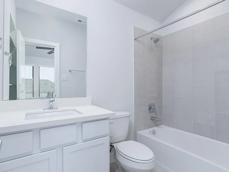 7603 Coral Lake Dr — Photo 28