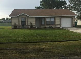 1610 SE Ridgewood St, Pt Saint Lucie, FL 34952