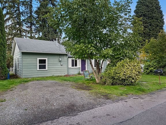 3rd image of 1220 19th Ave SE