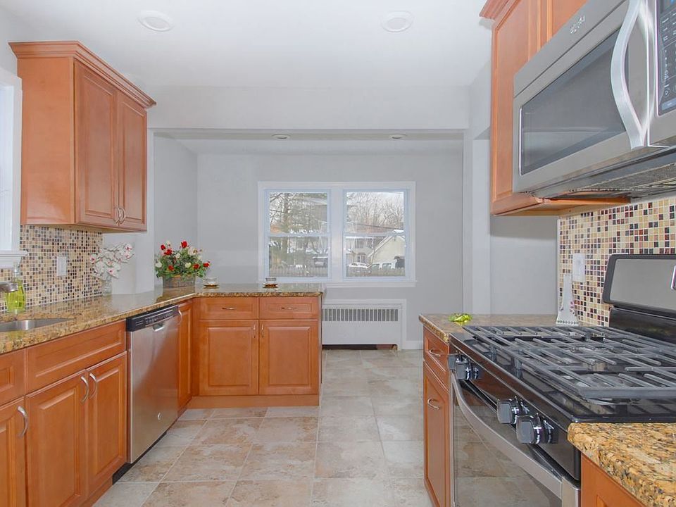 47 Ampere Pkwy, East Orange, NJ 07017 Zillow