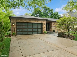 419 N Lincoln Ln, Arlington Heights, IL