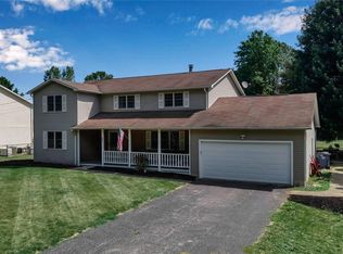 244 Lake Rd, Youngstown, NY 14174