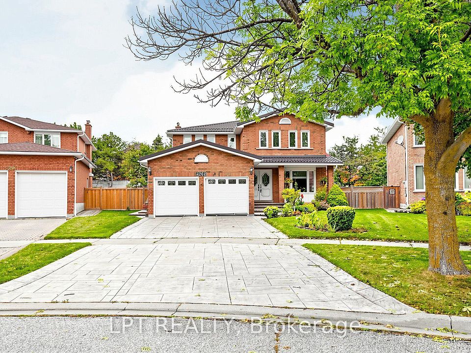 1st image of 4204 Starlight Cres