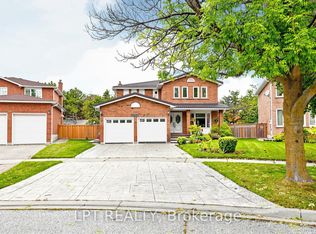 4204 Starlight Cres, Mississauga, ON L4W4P9