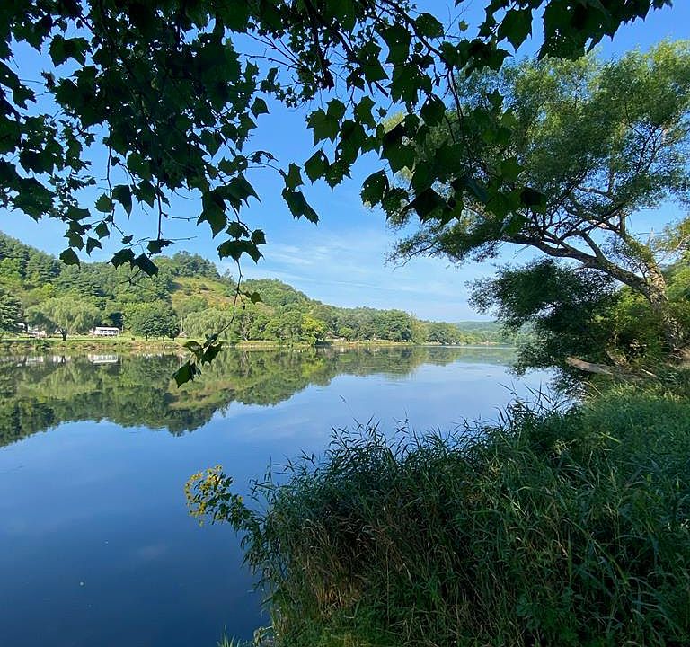 1st image of River Beach Ln