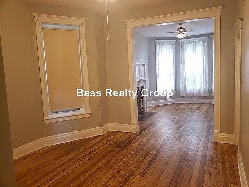 1st image of 1121 N Winchester Ave #1