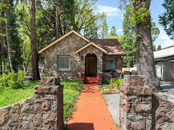 1109 S Mount Shasta Blvd, Mount Shasta, CA 96067