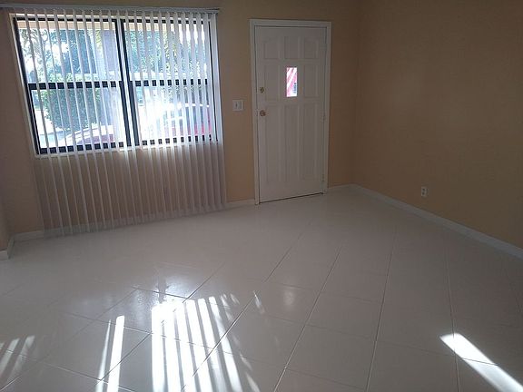 5th image of 1624 W Breezy Ln