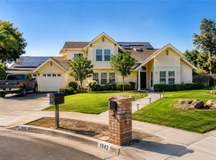 1042 Robinson Ct, Hanford, CA 93230
