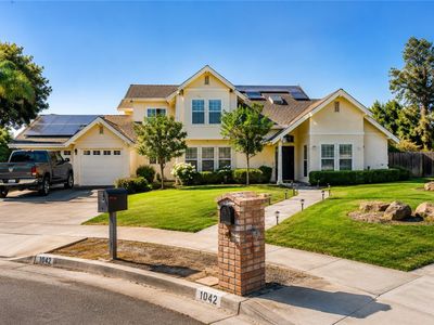 1042 Robinson Ct, Hanford, CA, 93230