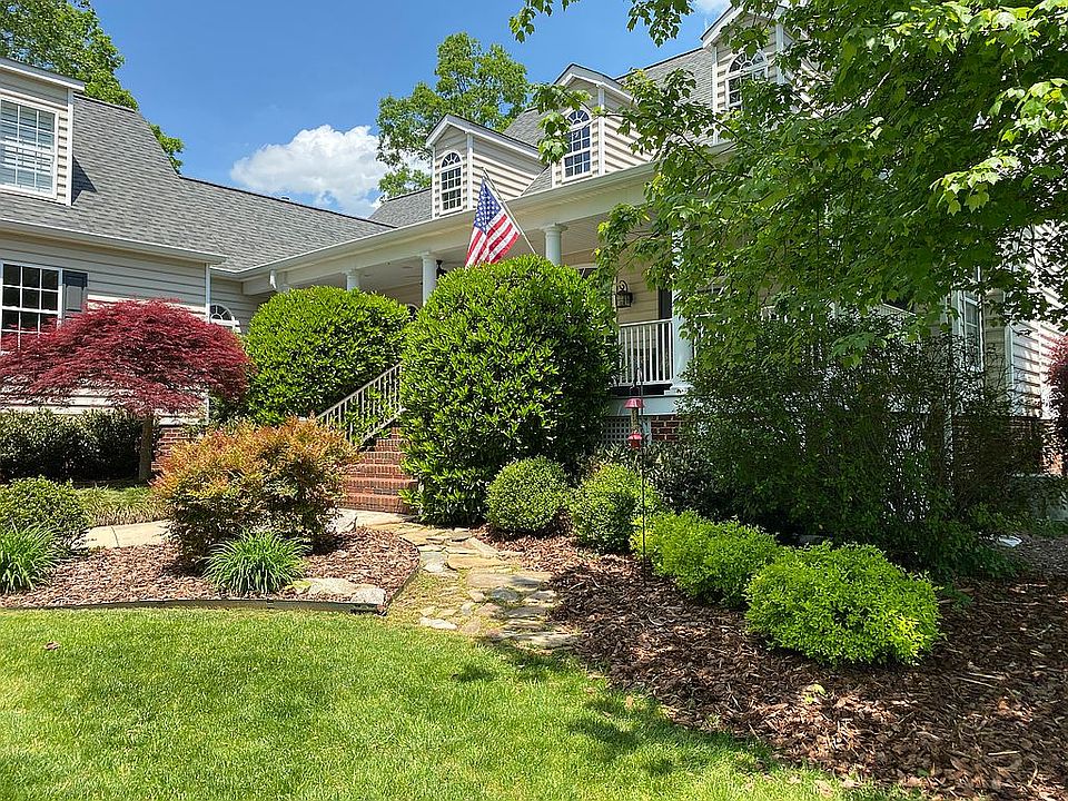 1st image of 3727 Davis Dr