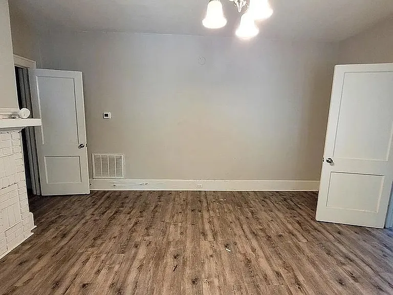 802B Park Ave — Photo 11