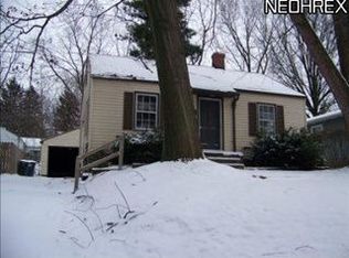 823 Kickapoo Ave, Akron, OH 44305