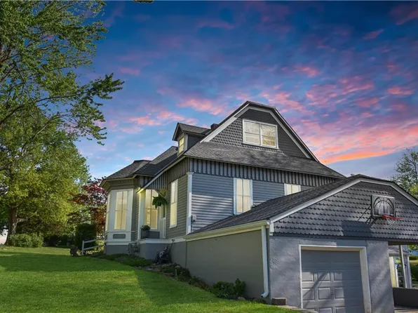 1201 E Walnut St, Harrisonville, MO 64701