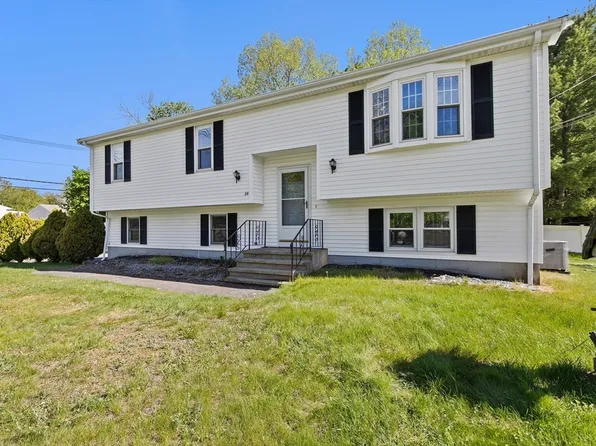 79 Field St, Taunton, MA 02780