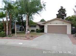 1304 S Chatham St, Visalia, CA 93277