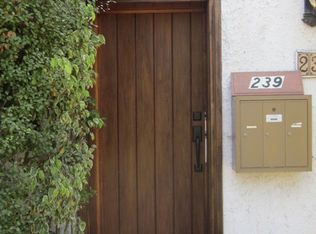239 S Doheny Dr, Beverly Hills, CA 90211