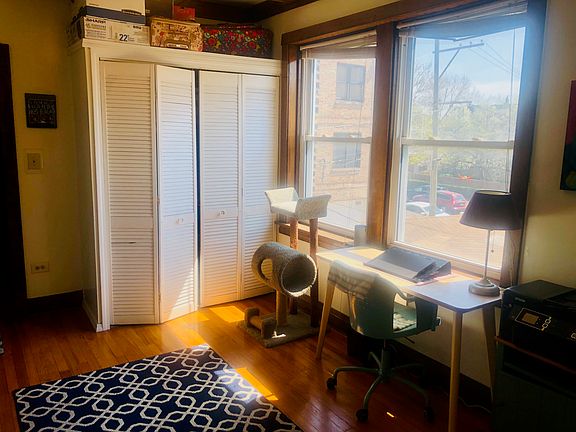 2nd image of 3553 S Hoyne Ave APT 2R