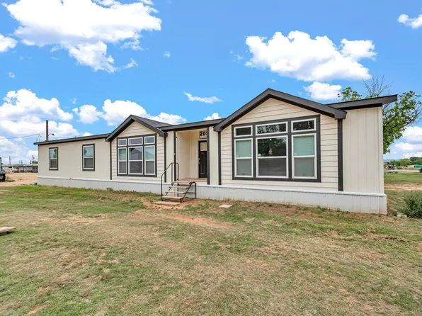 209 E Bearkat Ave, Garden City, TX 79739