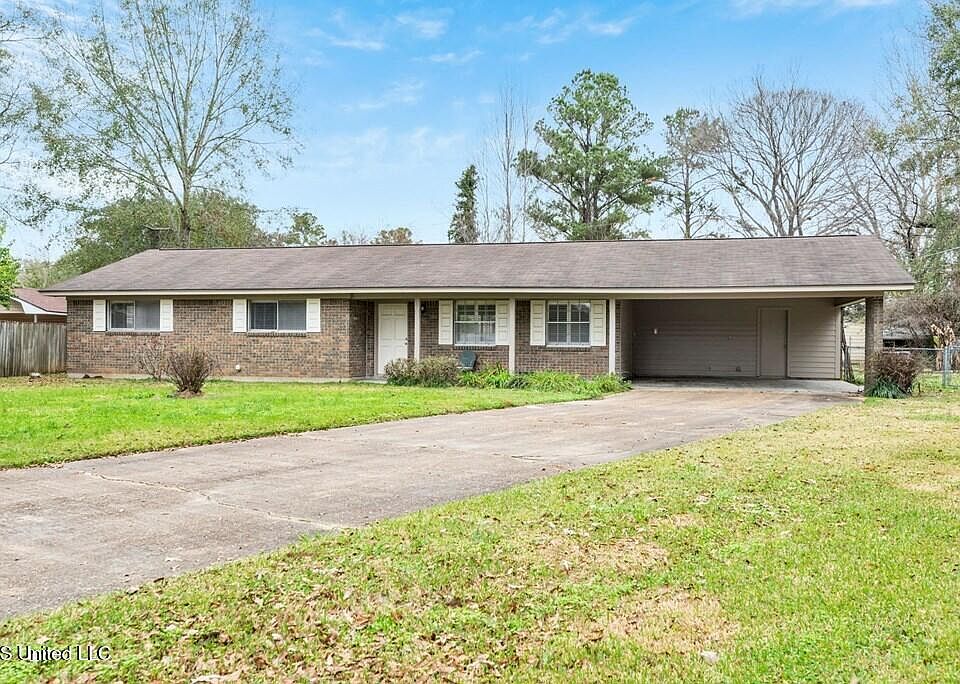 1st image of 3 Byrd Ct